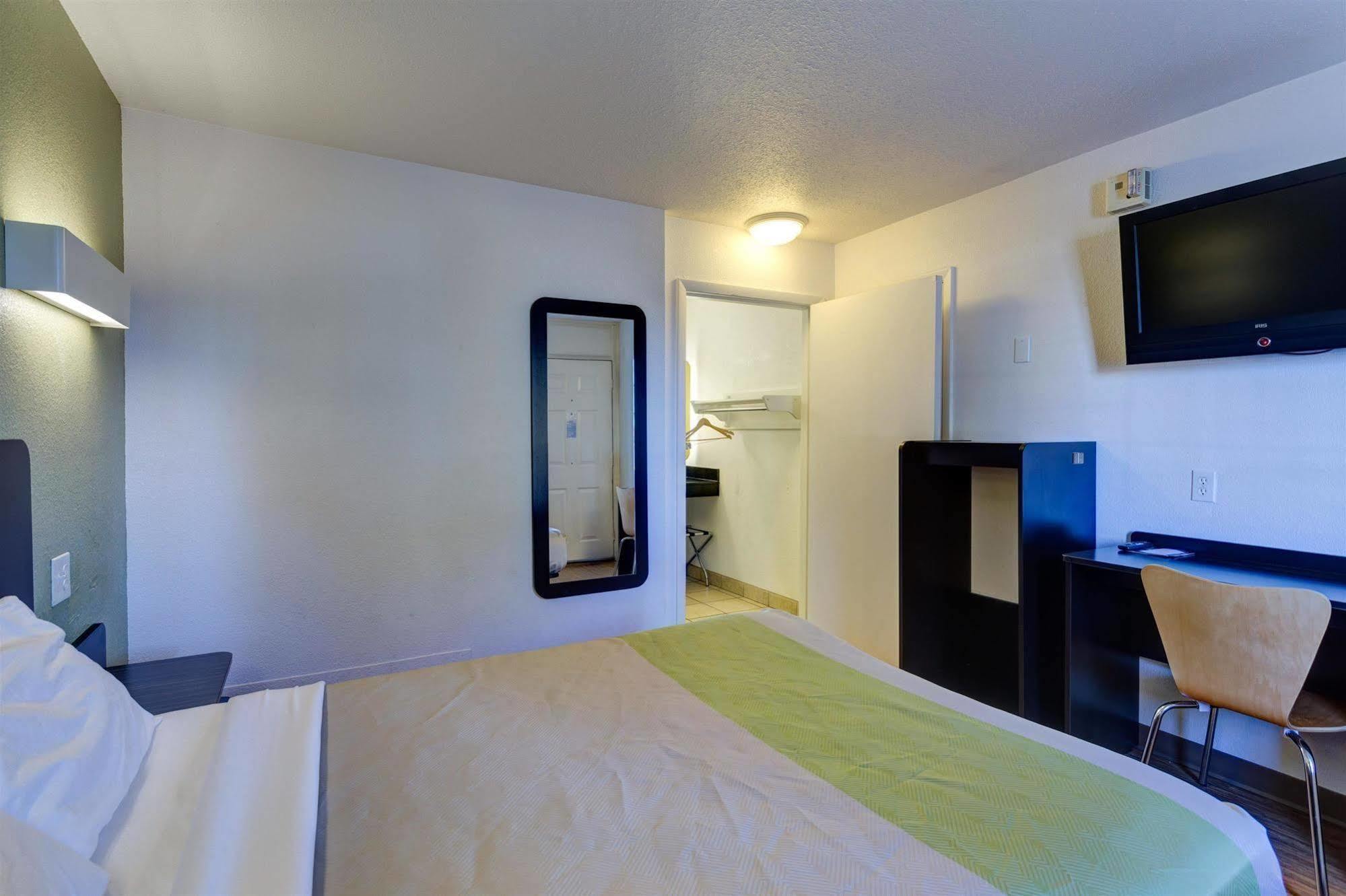 Americas Best Value Inn באולינג גרין מראה חיצוני תמונה