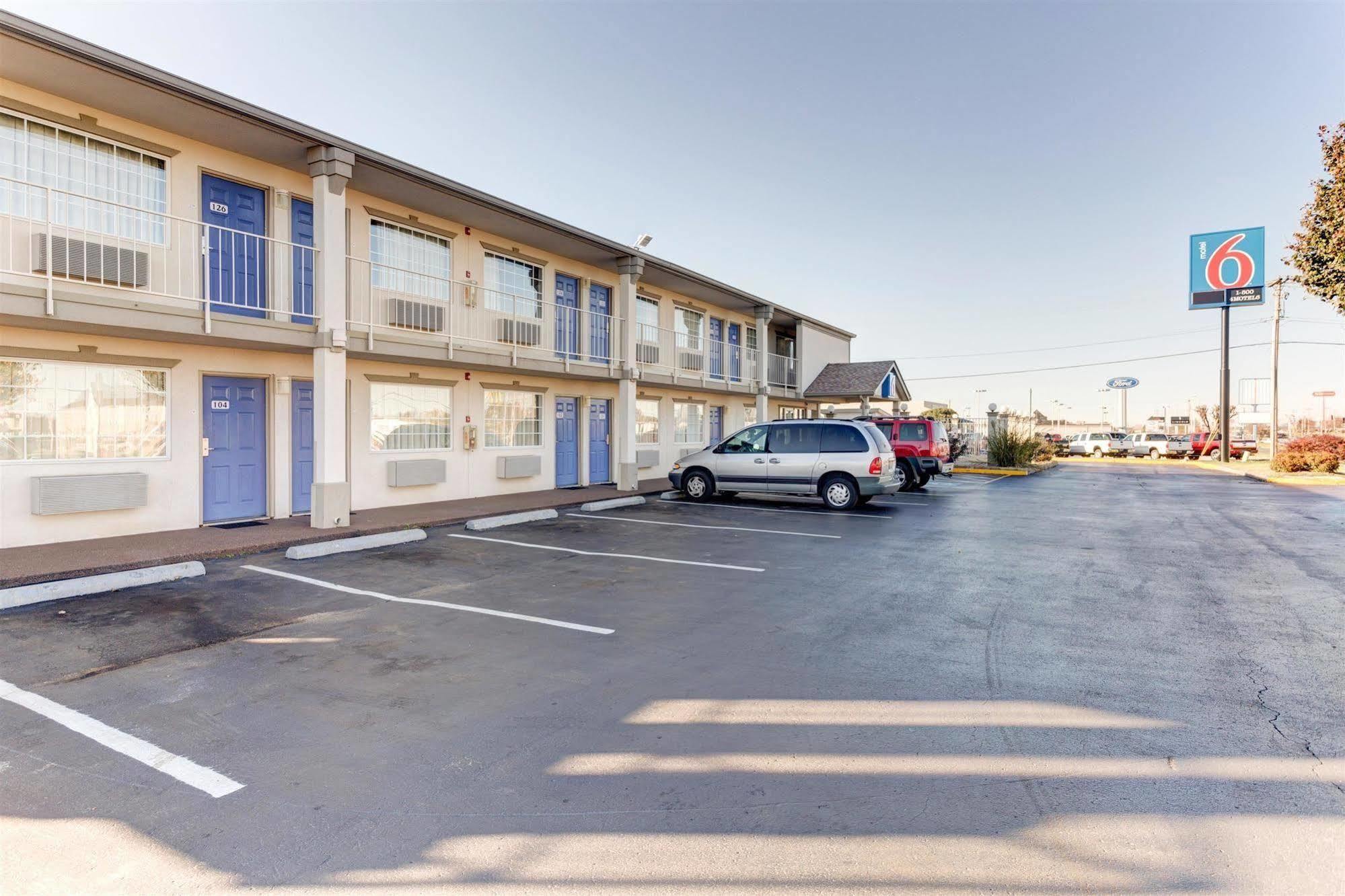 Americas Best Value Inn באולינג גרין מראה חיצוני תמונה