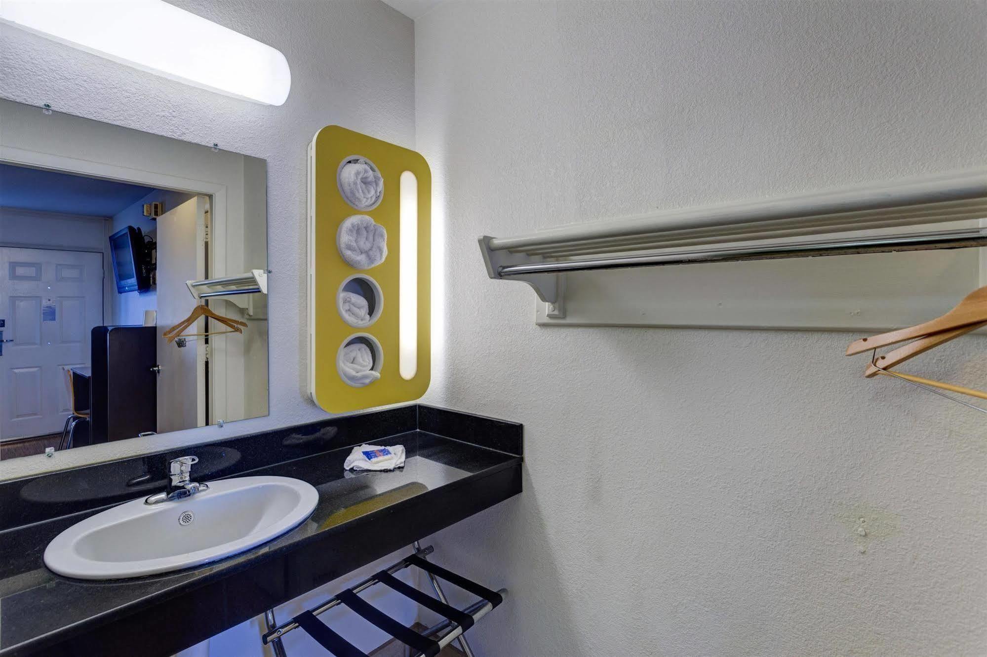 Americas Best Value Inn באולינג גרין מראה חיצוני תמונה