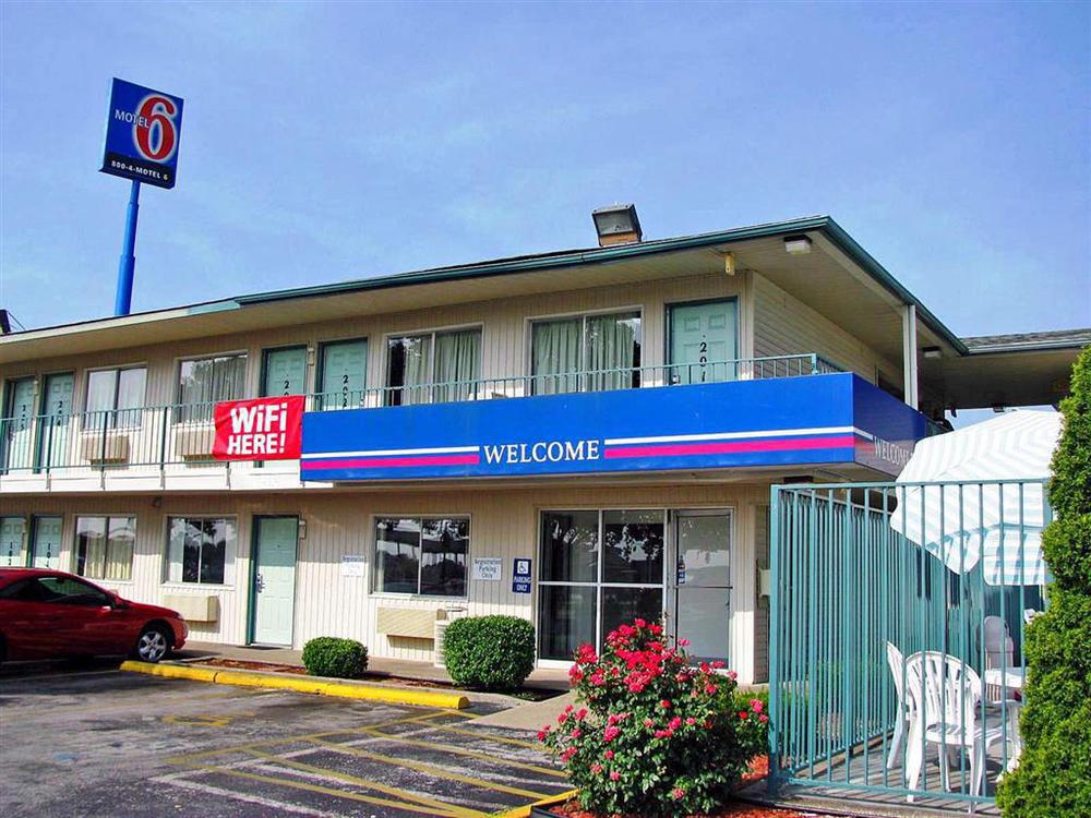 Americas Best Value Inn באולינג גרין שירותים תמונה
